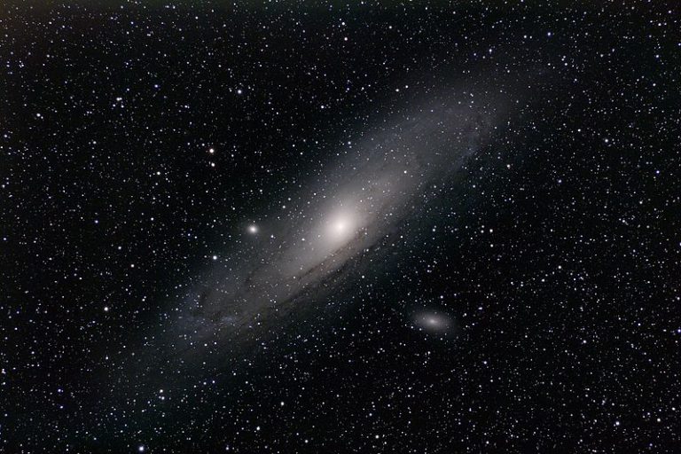 Mengenal Galaksi Andromeda, Galaksi Terdekat dengan Bima Sakti