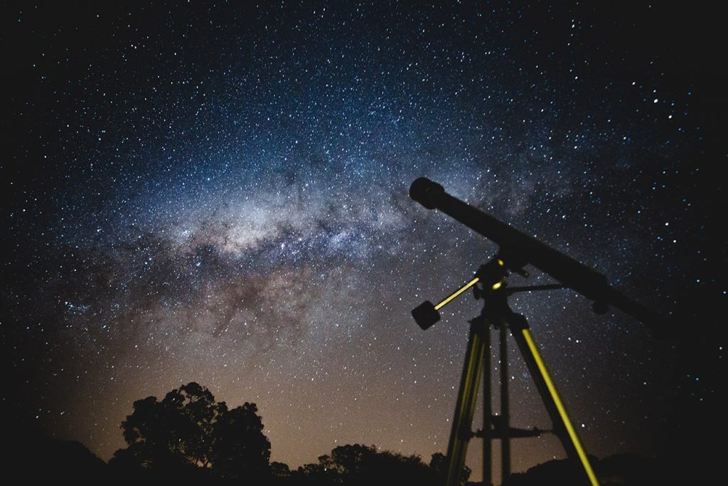 Memilih Teleskop Bintang dan Rekomendasi Teleskop Terbaik untuk Pemula