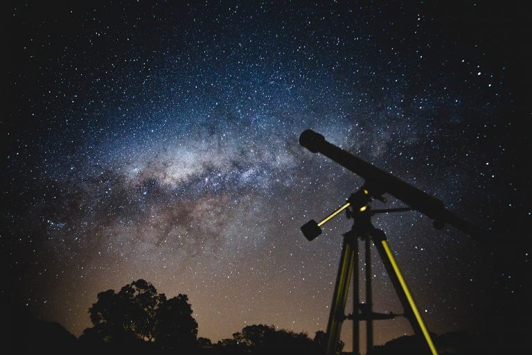 Memilih Teleskop Bintang dan Rekomendasi Teleskop Terbaik untuk Pemula