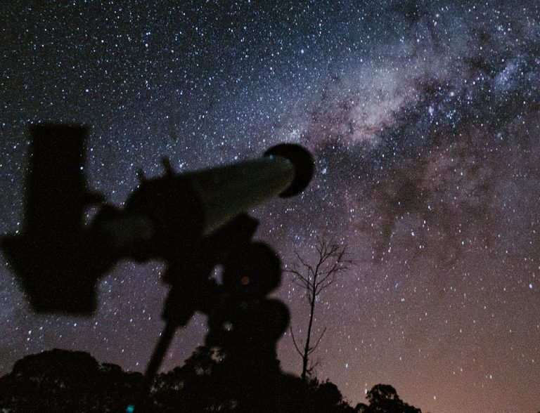Mengamati Fenomena Langit Mei 2021 dari Hujan Meteor hingga Parade Langit