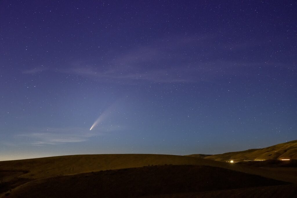 Meneliti Meteorit untuk Melihat Masa Lalu Ruang Angkasa