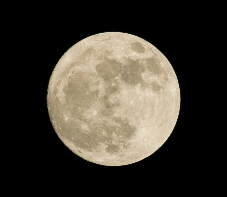 Puncak Fenomena Supermoon September 2023