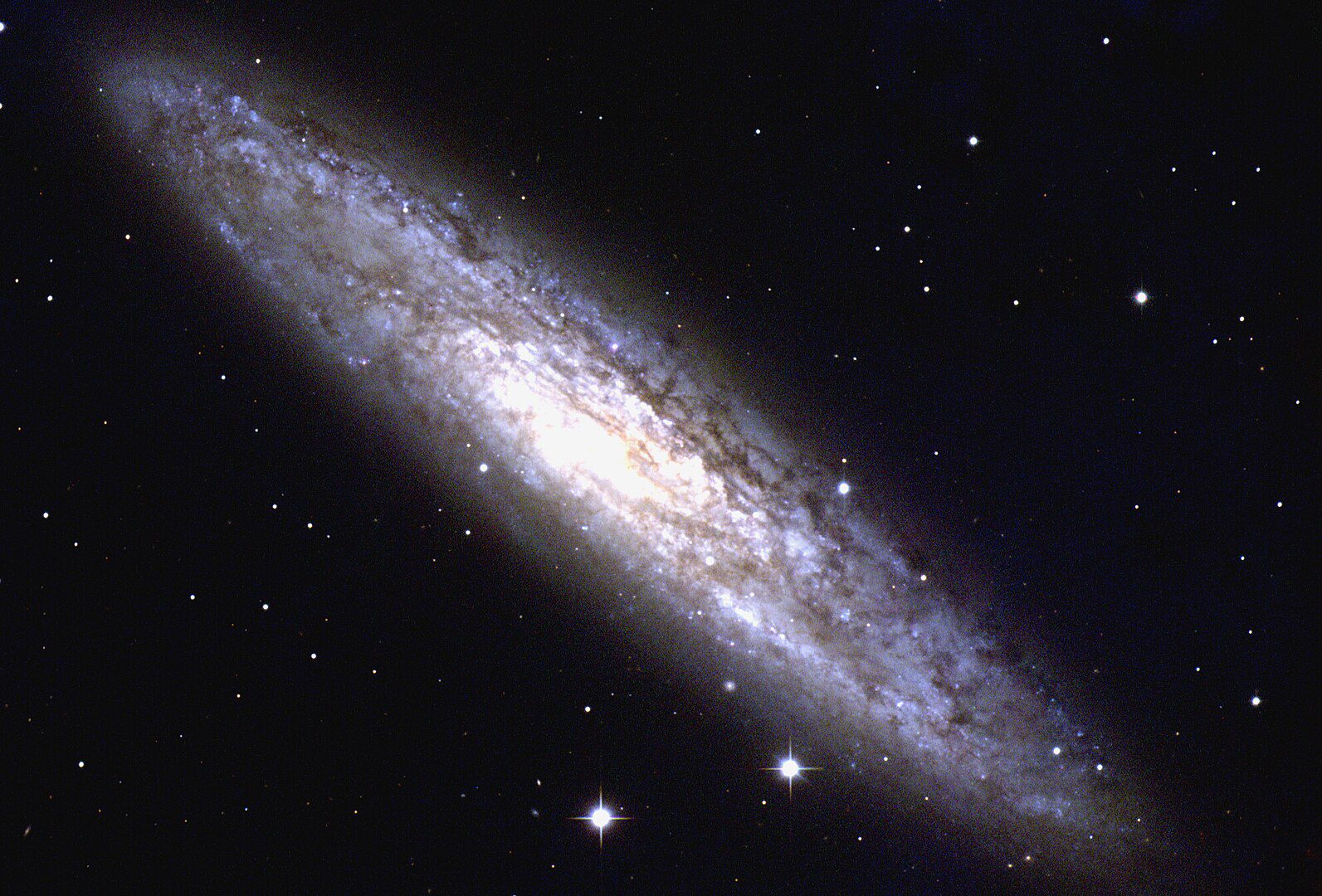 Galaksi Sculptor (NGC 253)
